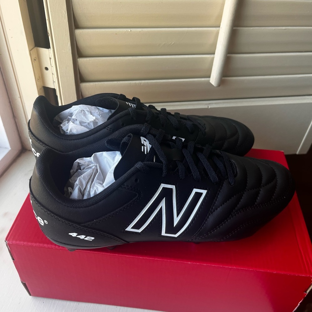 Brand New Soccer Cleats (7.5M/9W)
